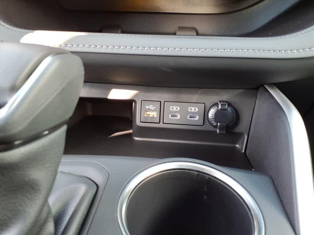 Thumbnail: 2026 Toyota Highlander - 21