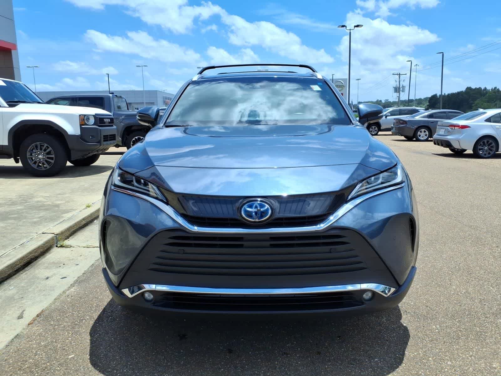 Thumbnail: 2023 Toyota Venza - 2