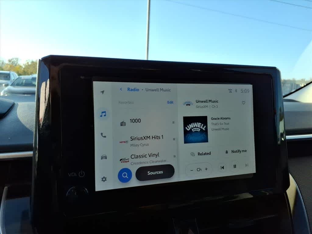 Thumbnail: 2024 Toyota Corolla - 18