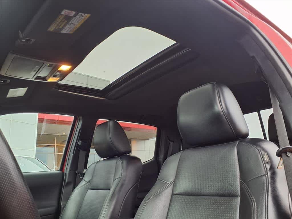 Thumbnail: 2023 Toyota Tacoma - 25