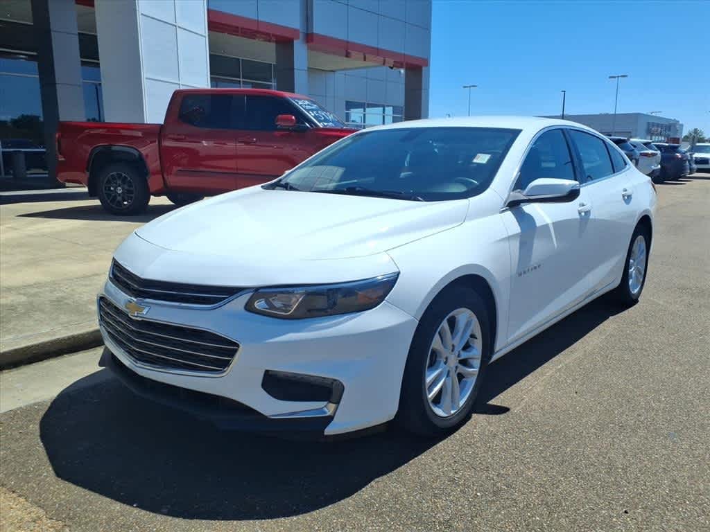 Thumbnail: 2018 Chevrolet Malibu - 1