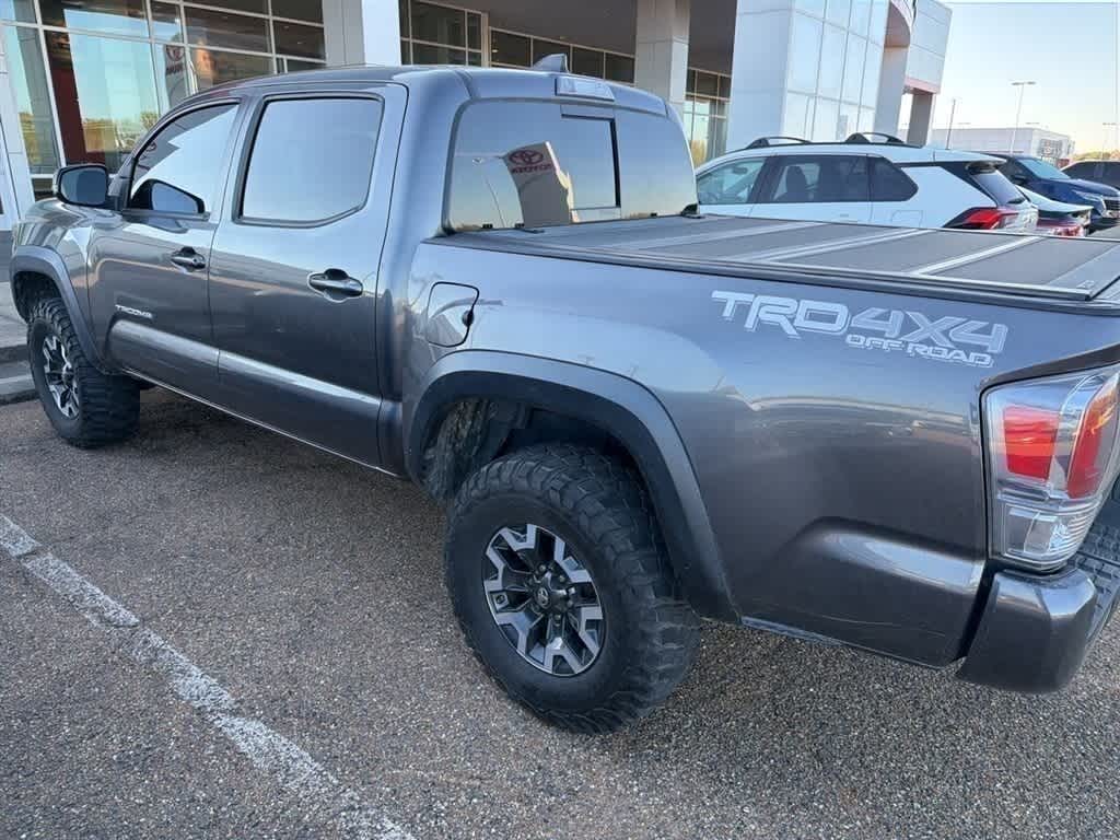 Thumbnail: 2020 Toyota Tacoma - 8