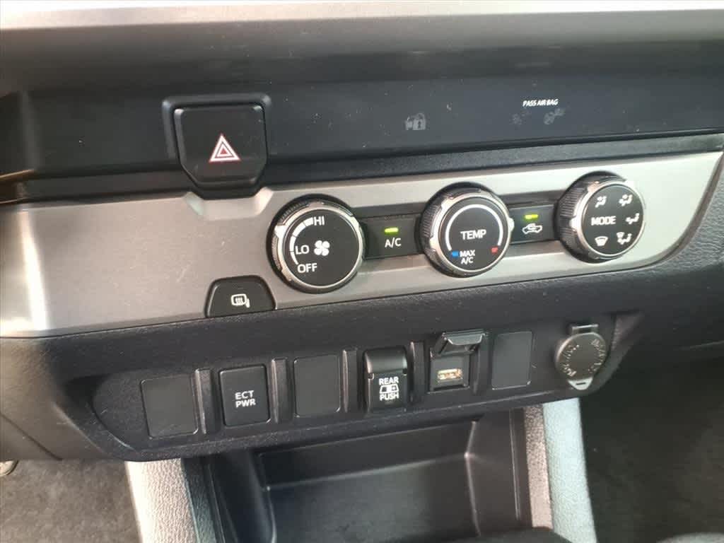 Thumbnail: 2020 Toyota Tacoma - 20