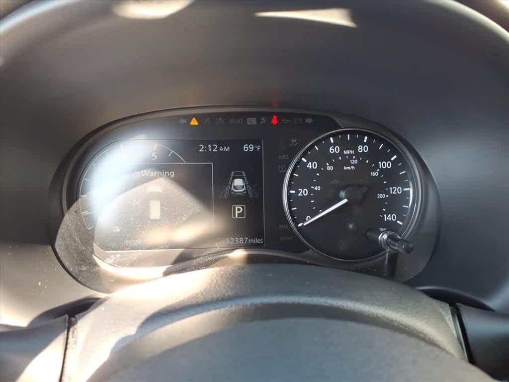 Thumbnail: 2024 Nissan Kicks - 16