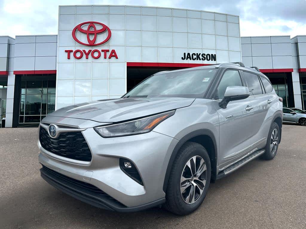 2021 Toyota Highlander XLE -
                Jackson, MS