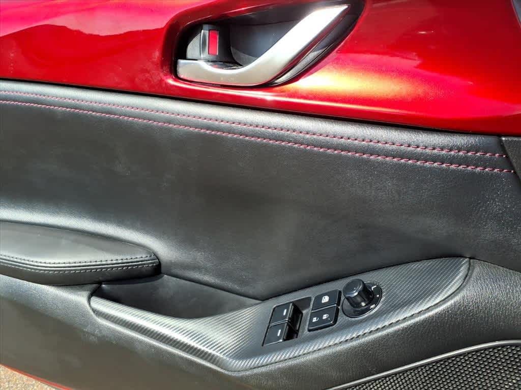 Thumbnail: 2019 Mazda MX-5 Miata - 10