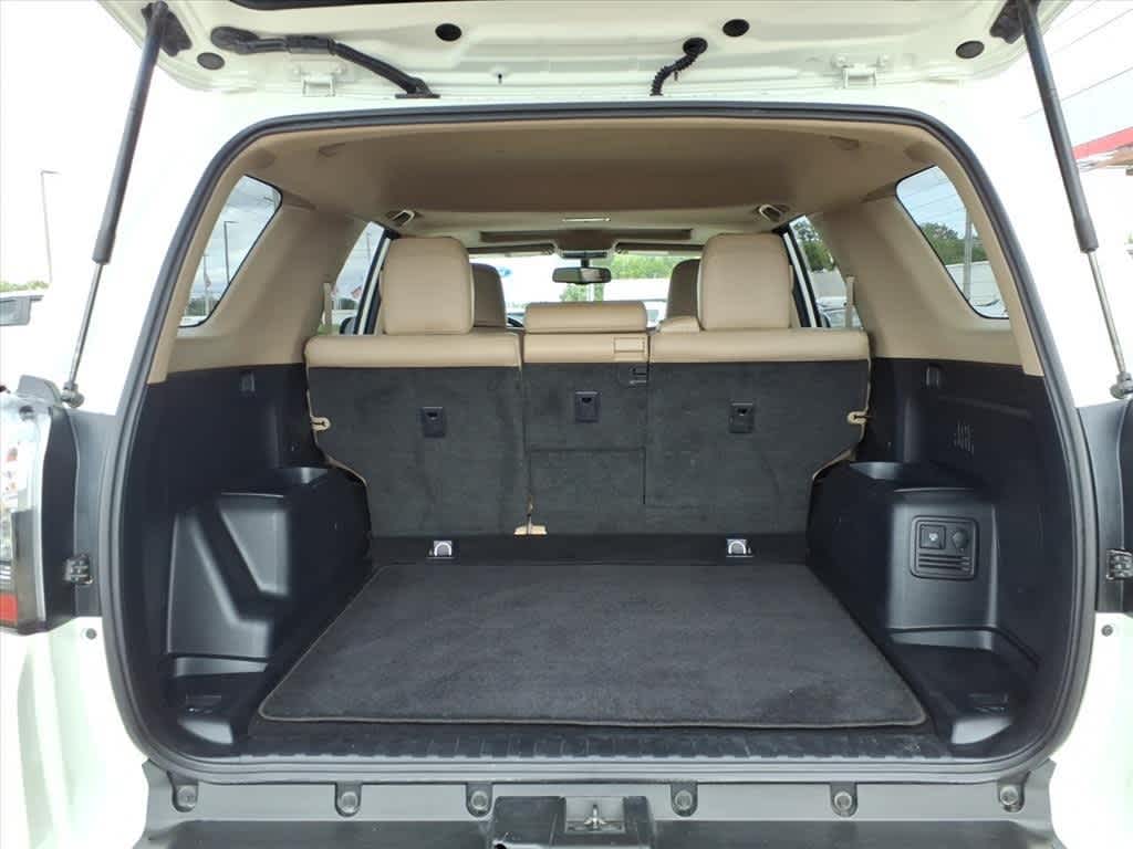 Thumbnail: 2018 Toyota 4Runner - 8