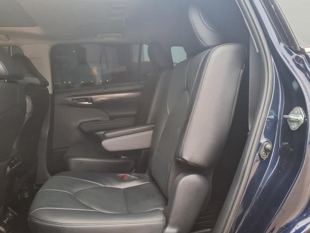 Thumbnail: 2024 Toyota Highlander - 27