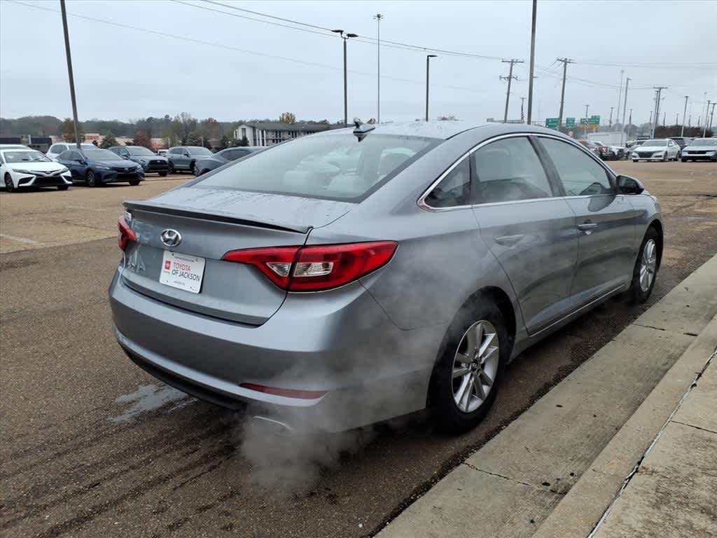 Thumbnail: 2016 Hyundai Sonata - 5
