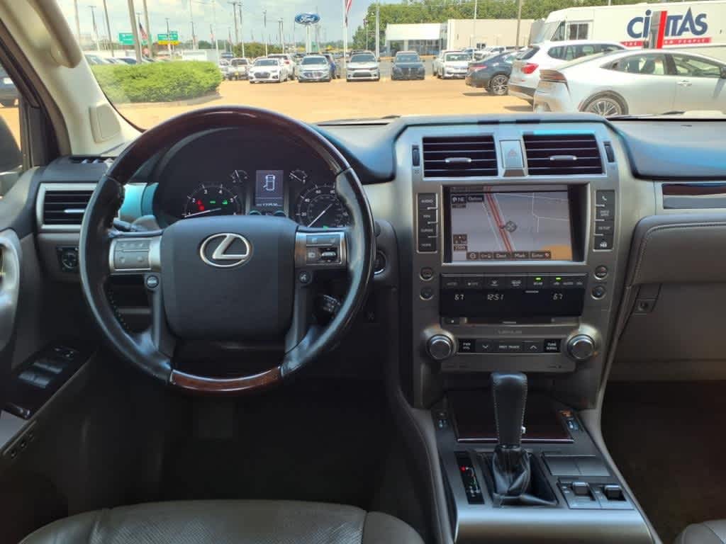 Thumbnail: 2017 Lexus GX - 9