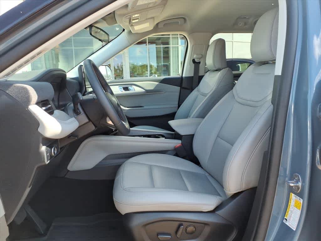 Thumbnail: 2025 Ford Explorer - 25