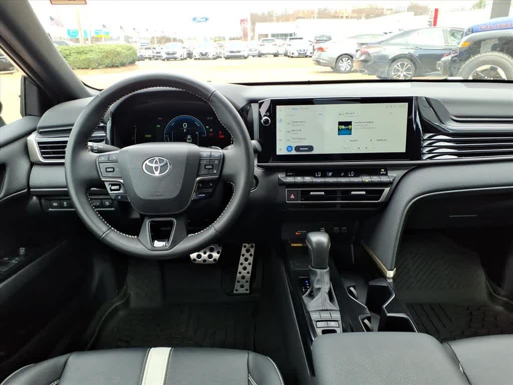 Thumbnail: 2025 Toyota Camry - 9