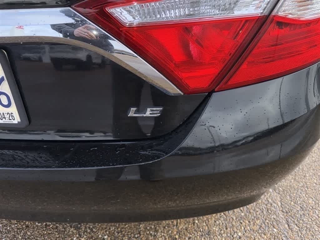 Thumbnail: 2015 Toyota Camry - 6