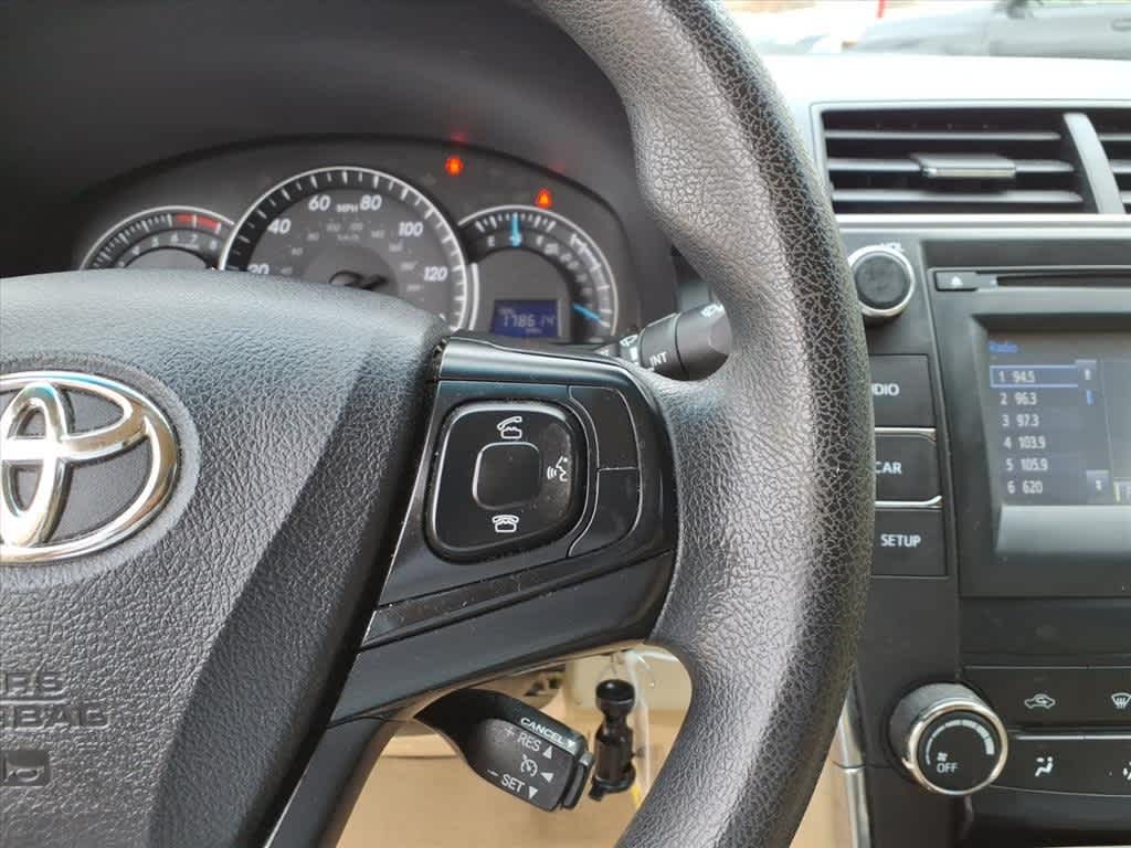 Thumbnail: 2015 Toyota Camry - 15