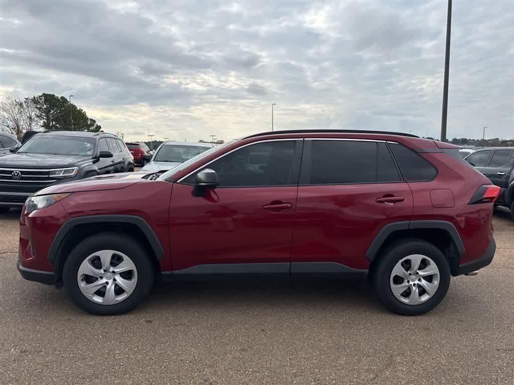 Thumbnail: 2019 Toyota RAV4 - 1