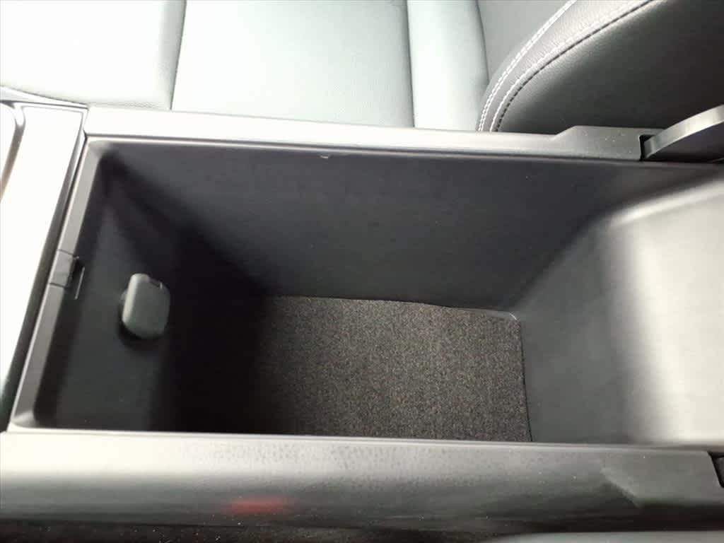 Thumbnail: 2025 Toyota Camry - 22