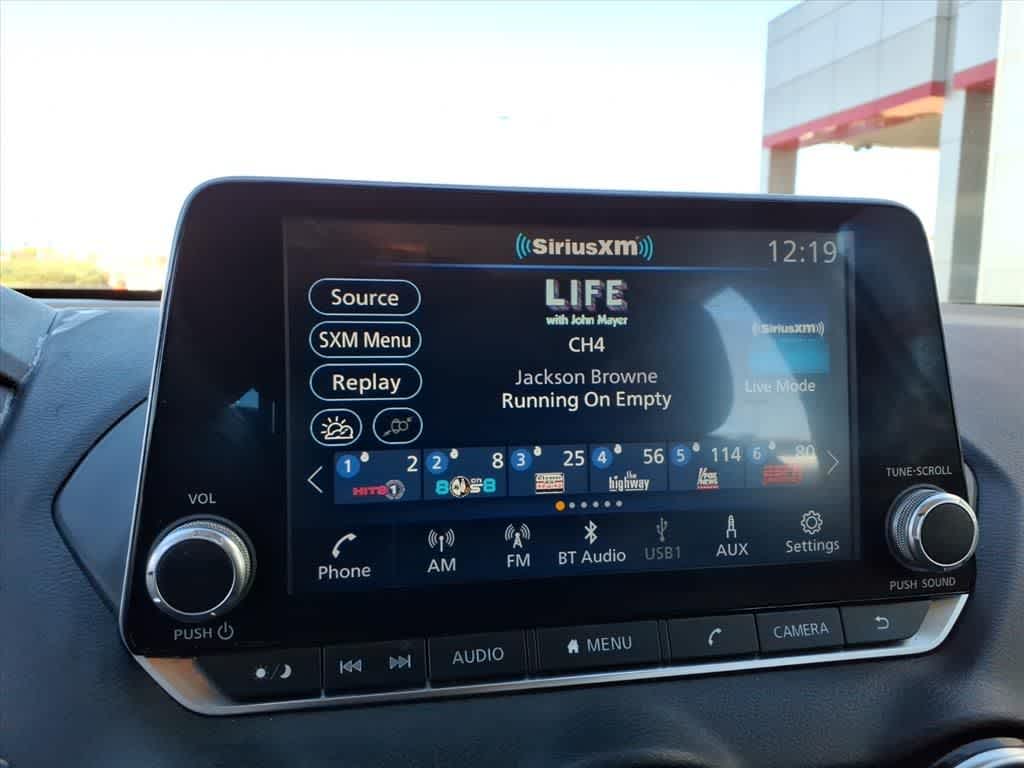 Thumbnail: 2022 Nissan Sentra - 17