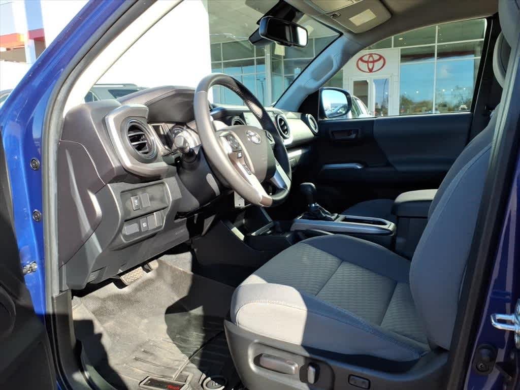 Thumbnail: 2022 Toyota Tacoma - 11