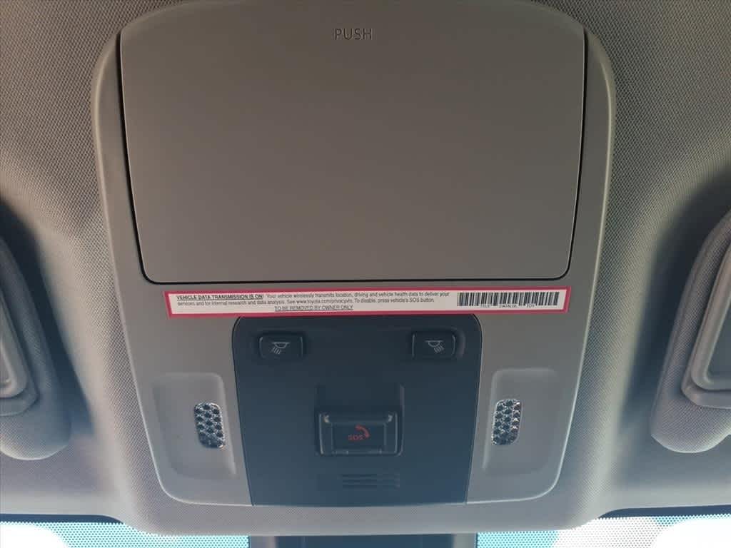 Thumbnail: 2023 Toyota Camry - 22