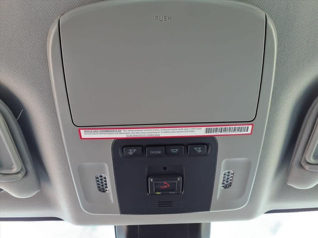 Thumbnail: 2023 Toyota Camry - 23