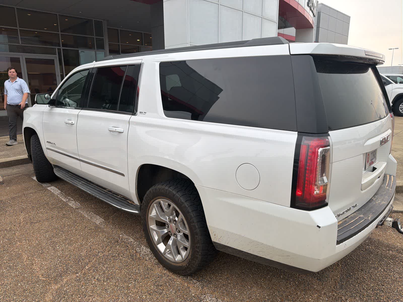 Thumbnail: 2016 GMC Yukon XL - 6