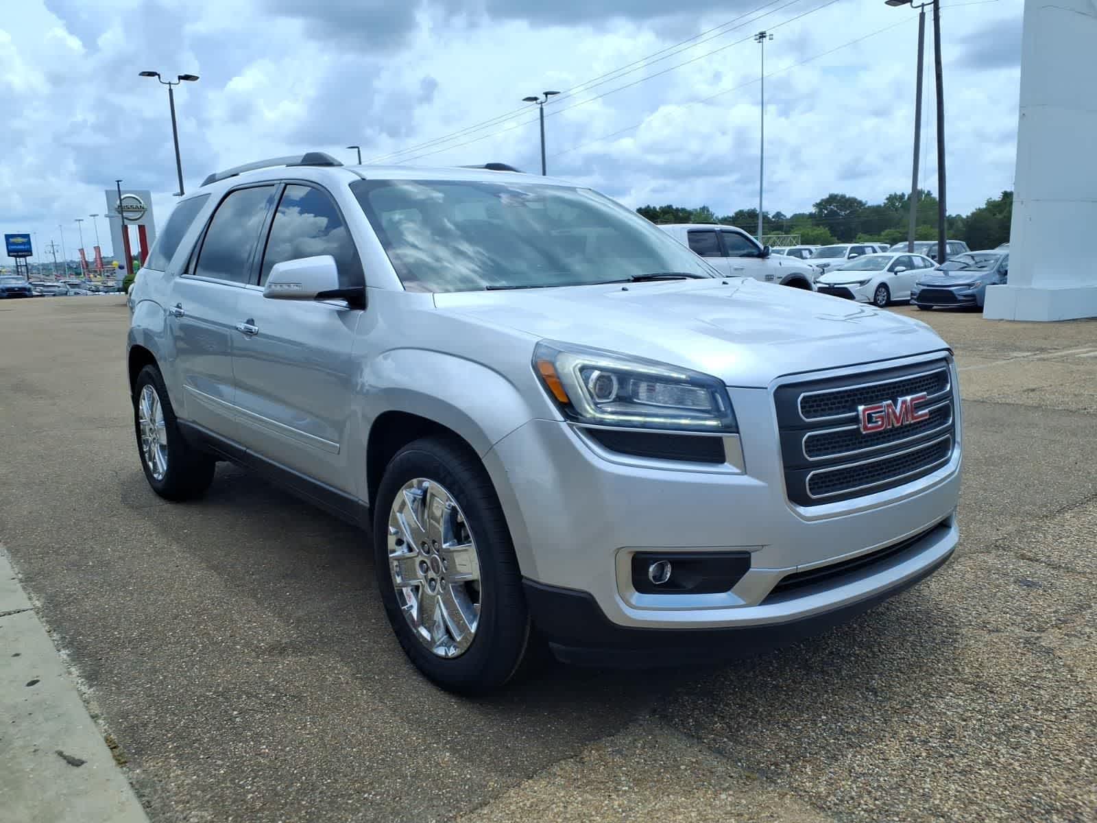 Thumbnail: 2017 GMC Acadia - 3