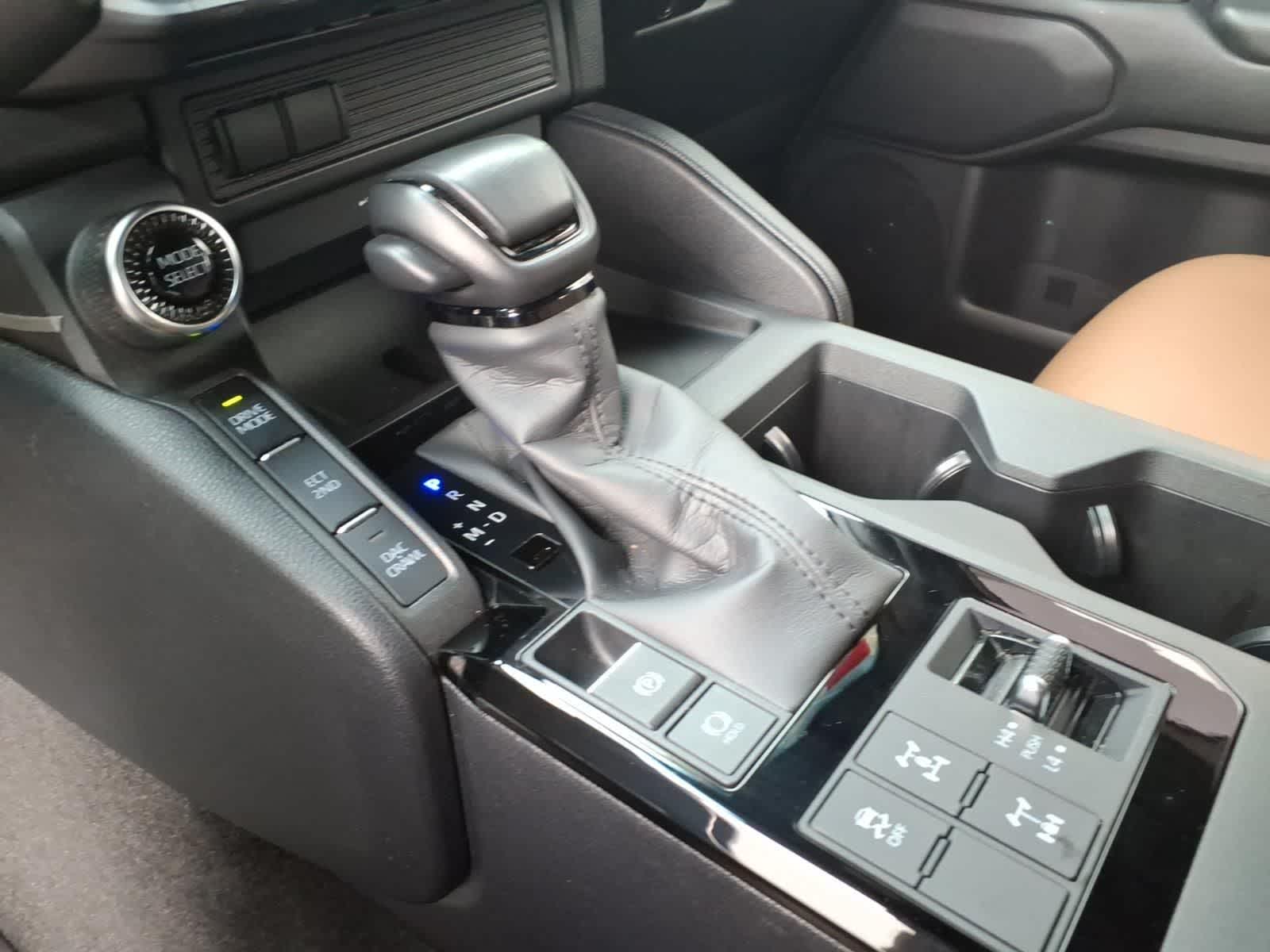Thumbnail: 2025 Toyota Land Cruiser - 21