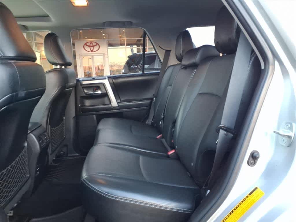 Thumbnail: 2016 Toyota 4Runner - 28