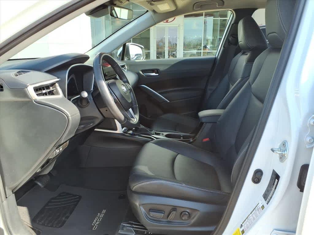 Thumbnail: 2023 Toyota Corolla Cross - 24