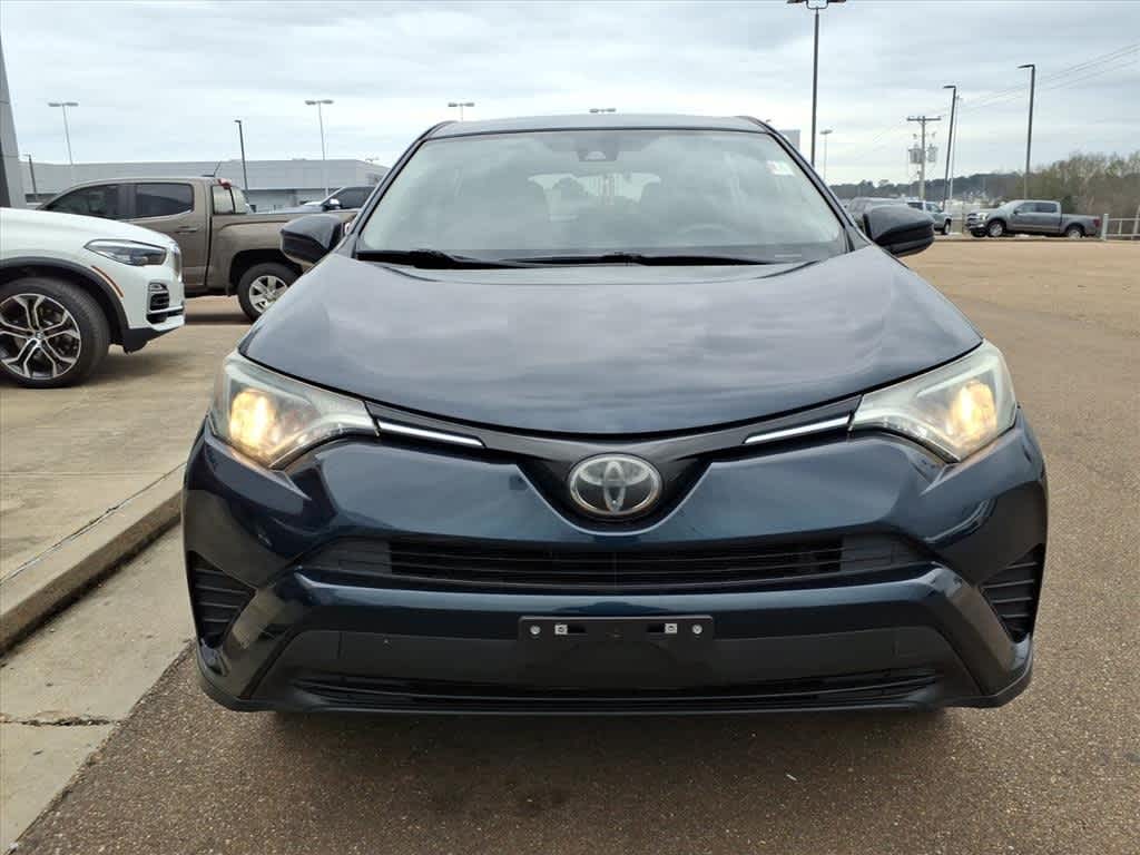 Thumbnail: 2018 Toyota RAV4 - 2