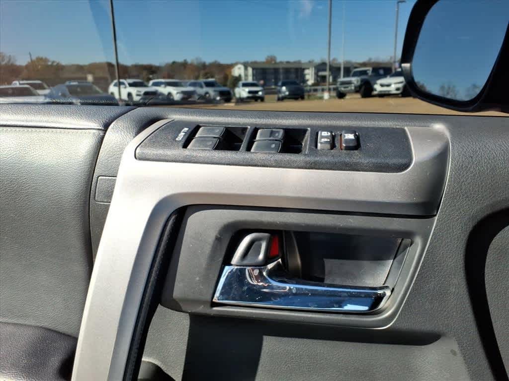 Thumbnail: 2022 Toyota 4Runner - 13