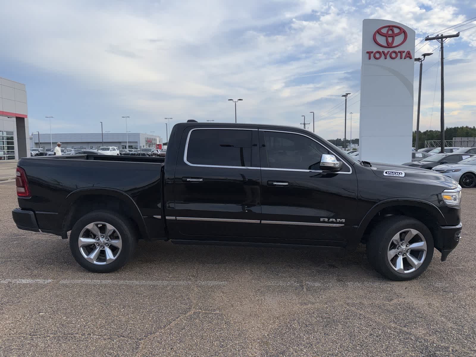 Thumbnail: 2019 RAM 1500 - 3