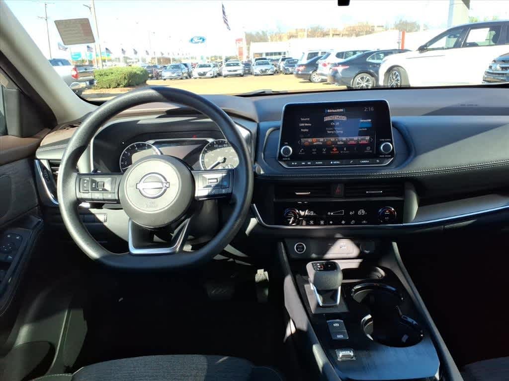 Thumbnail: 2023 Nissan Rogue - 9