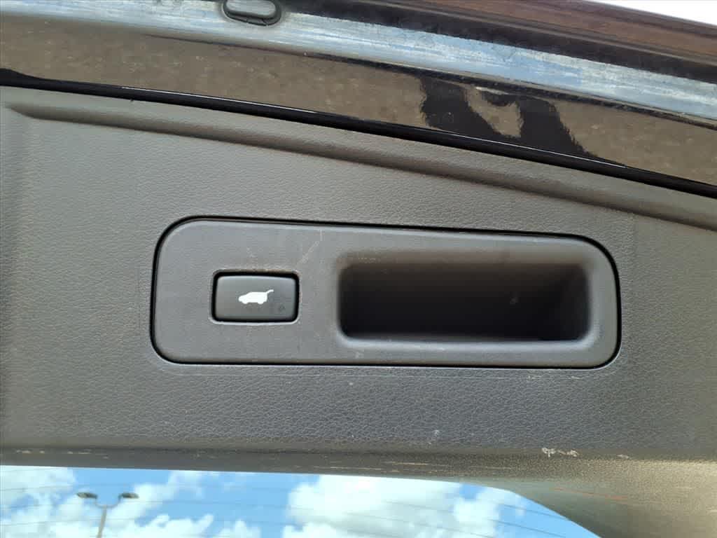 Thumbnail: 2017 Acura MDX - 9