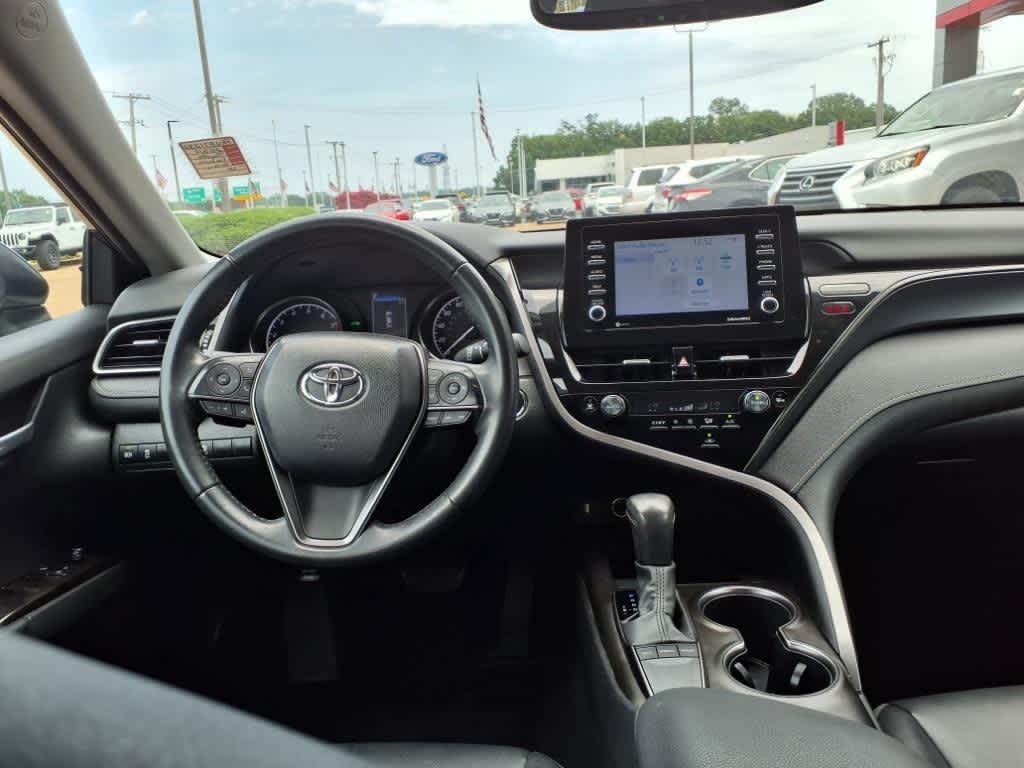 Thumbnail: 2024 Toyota Camry - 9