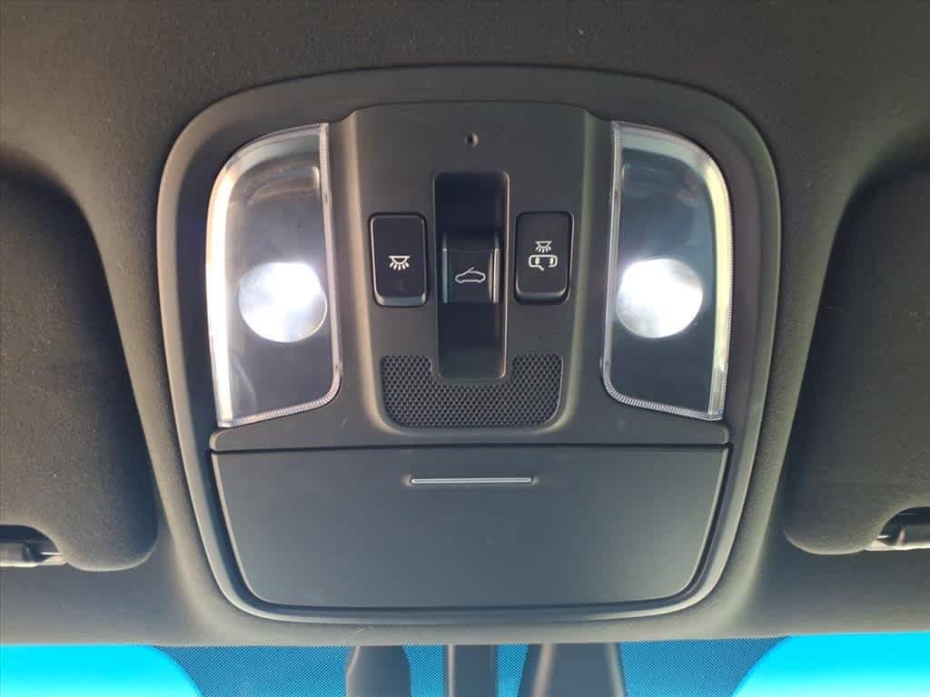 Thumbnail: 2016 Kia Optima - 23