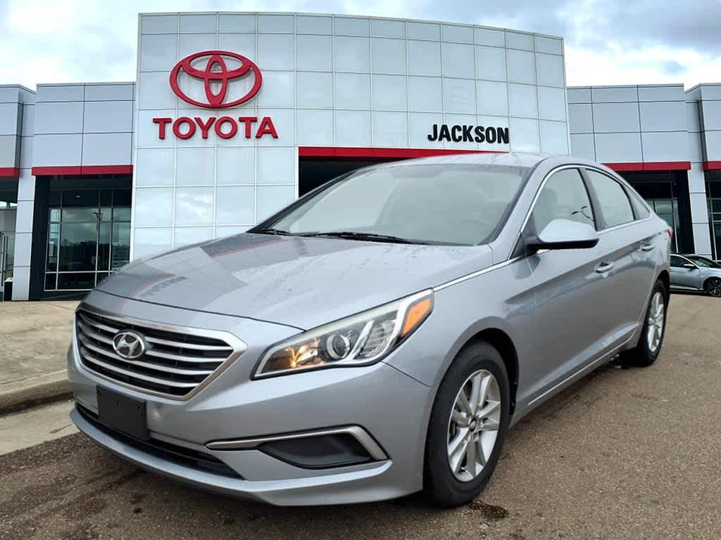Thumbnail: 2016 Hyundai Sonata - 1