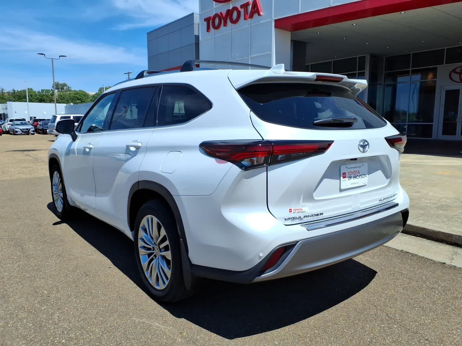 Thumbnail: 2026 Toyota Highlander - 7