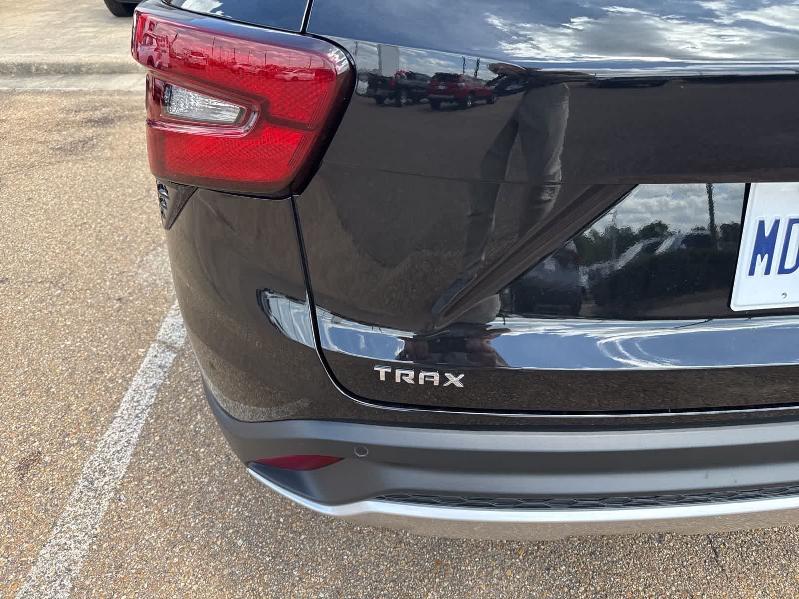 Thumbnail: 2025 Chevrolet Trax - 5