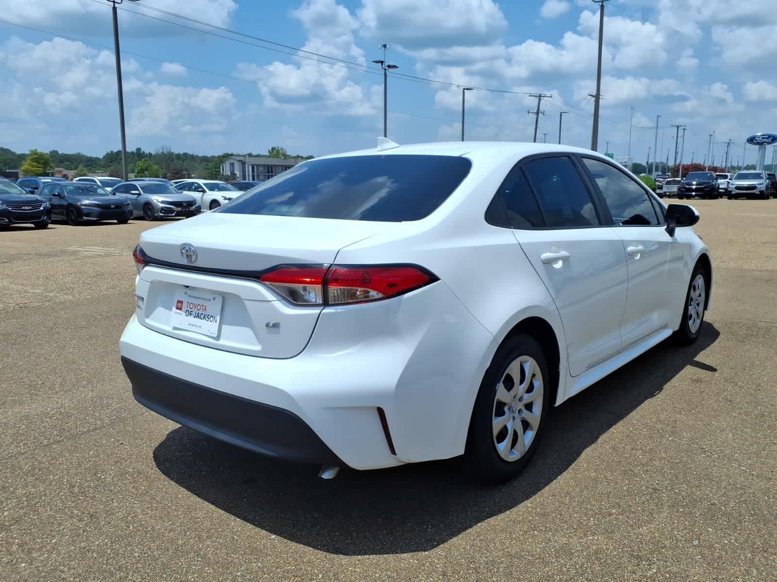 Thumbnail: 2023 Toyota Corolla - 5