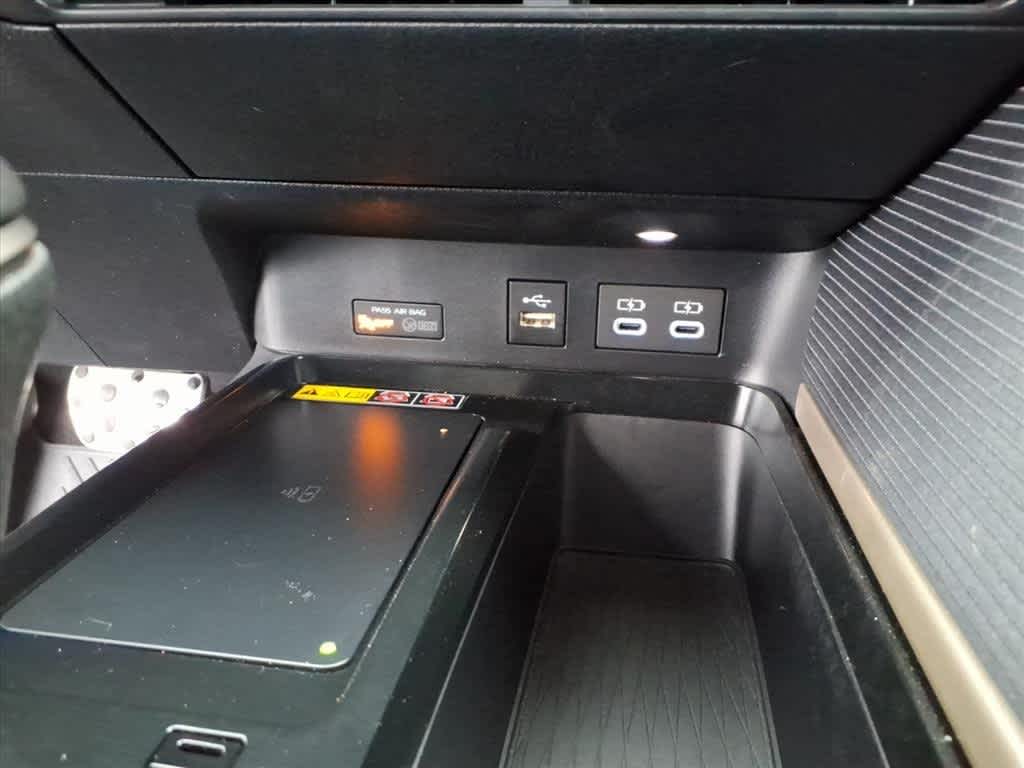 Thumbnail: 2025 Toyota Camry - 20