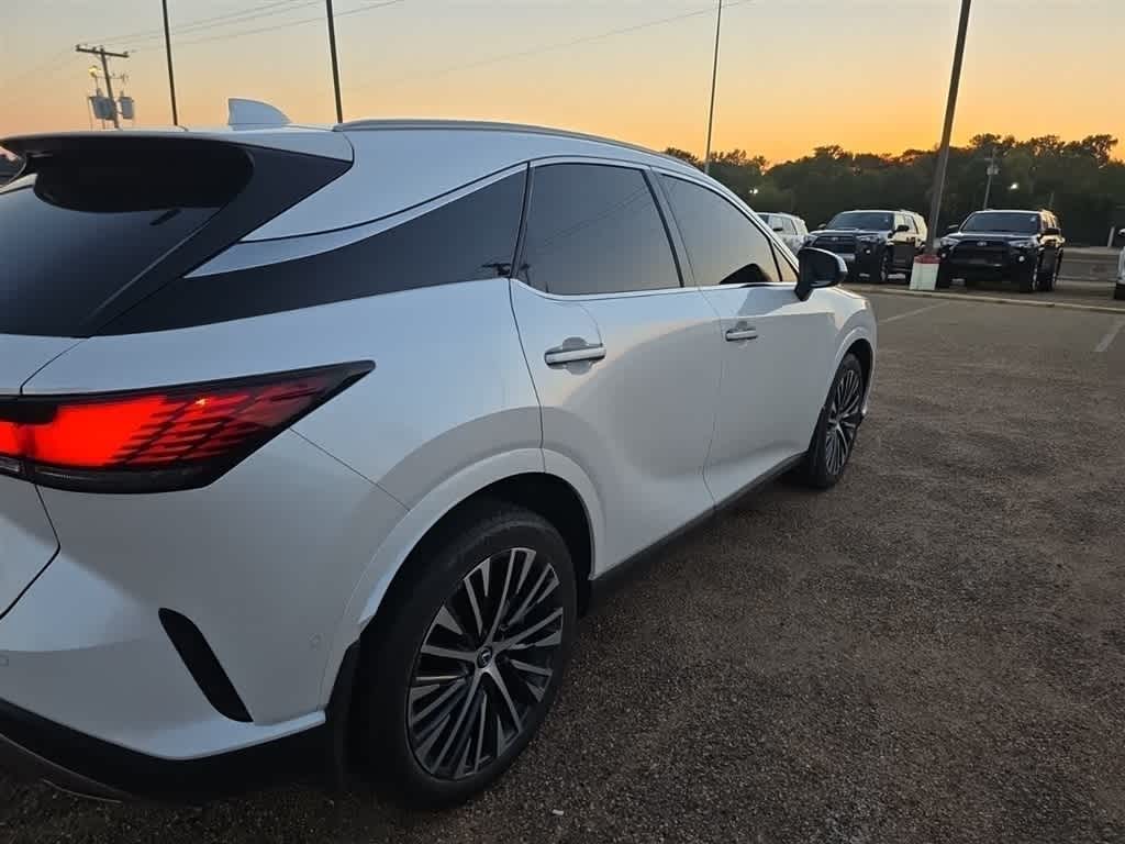 Thumbnail: 2024 Lexus RX - 3