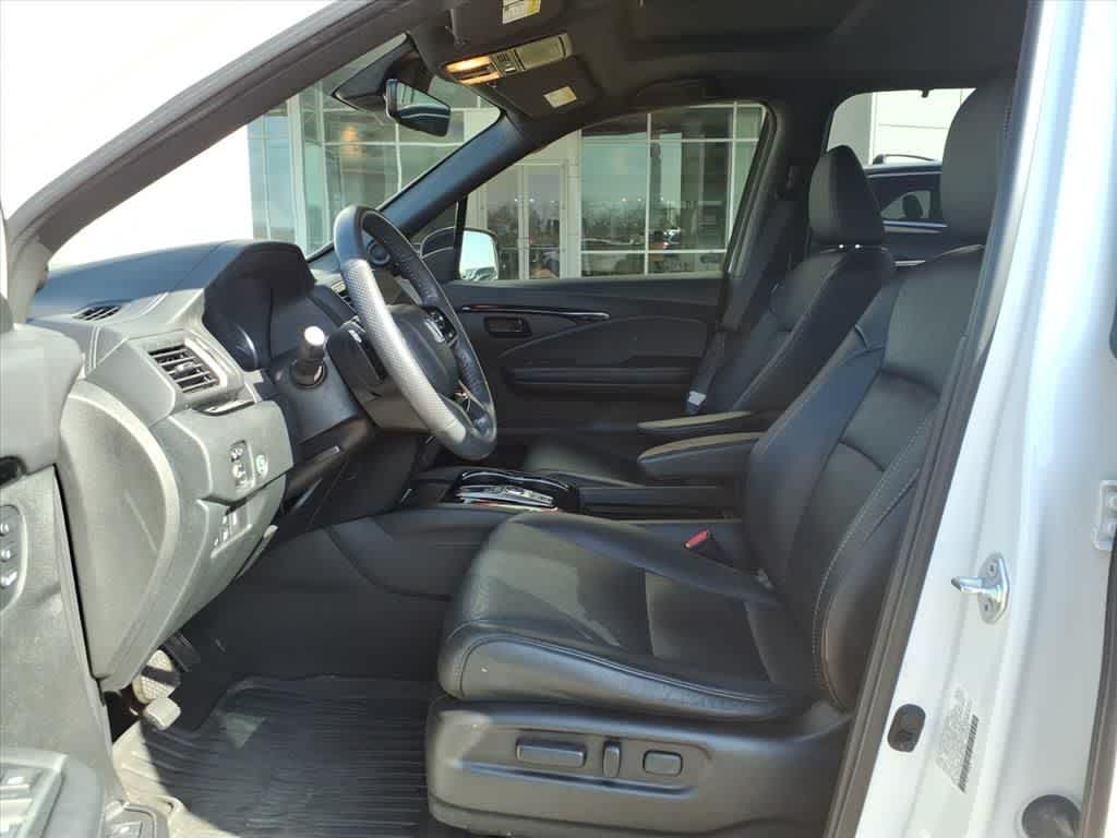 Thumbnail: 2023 Honda Passport - 24