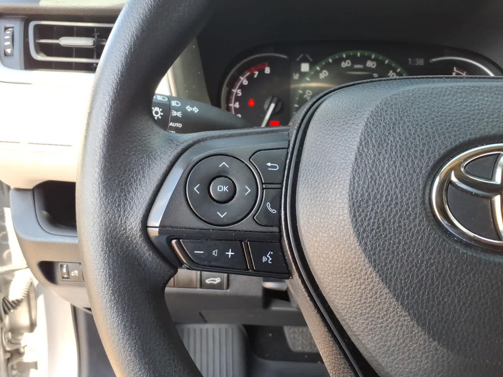 Thumbnail: 2023 Toyota RAV4 - 15