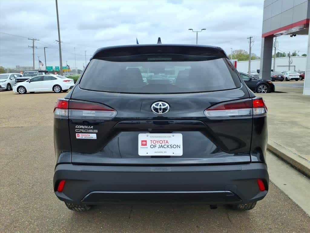 Thumbnail: 2026 Toyota Corolla Cross - 6