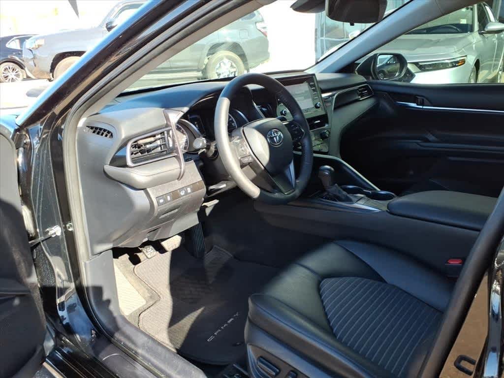 Thumbnail: 2023 Toyota Camry - 10