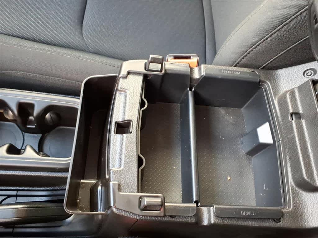 Thumbnail: 2023 Jeep Wrangler - 23