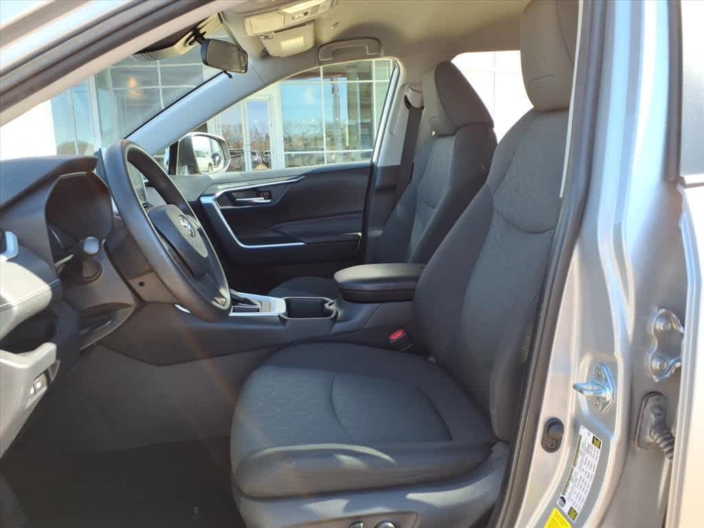 Thumbnail: 2024 Toyota RAV4 - 25