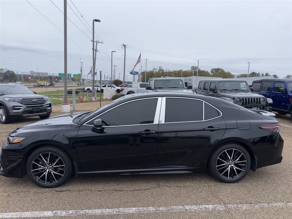 Thumbnail: 2023 Toyota Camry - 1