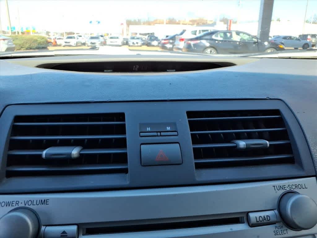 Thumbnail: 2011 Toyota Camry - 18